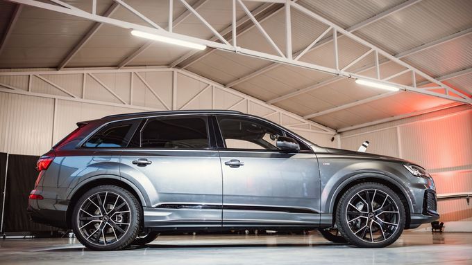České vedení Audi nabízí lehce pancéřovaná auta. Ochrana vyjde na tři čtvrtě milionu
