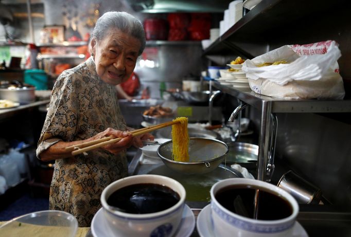 Leong Yuet Meng, Singapur