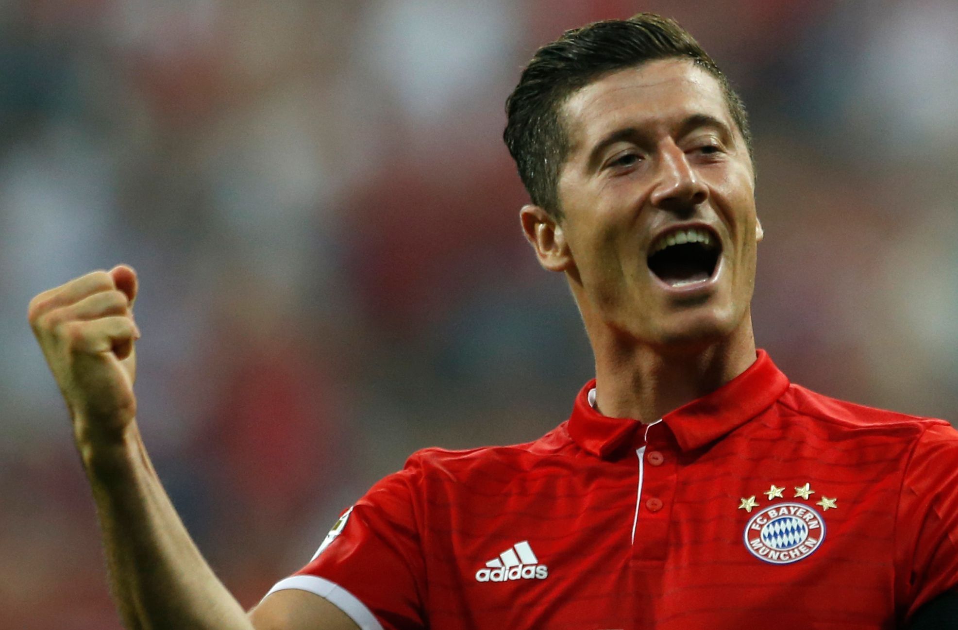 Robert Lewandowski slaví gól Bayernu