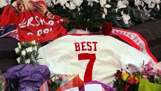 Bestův dres nechyběl na jeho listopadovém pohřbu.