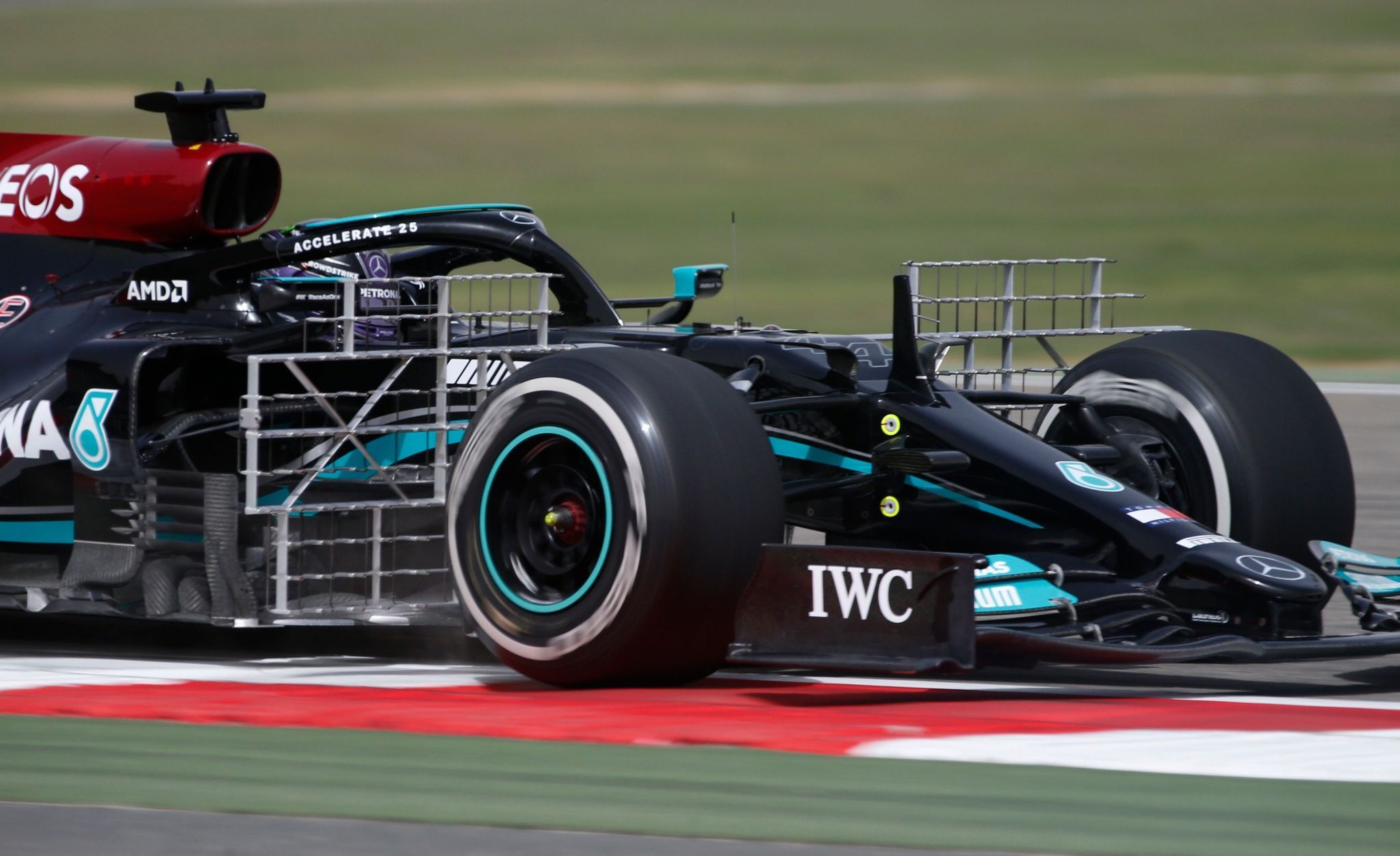 Testy F1 v Bahrajnu 2021: Lewis Hamilton, Mercedes