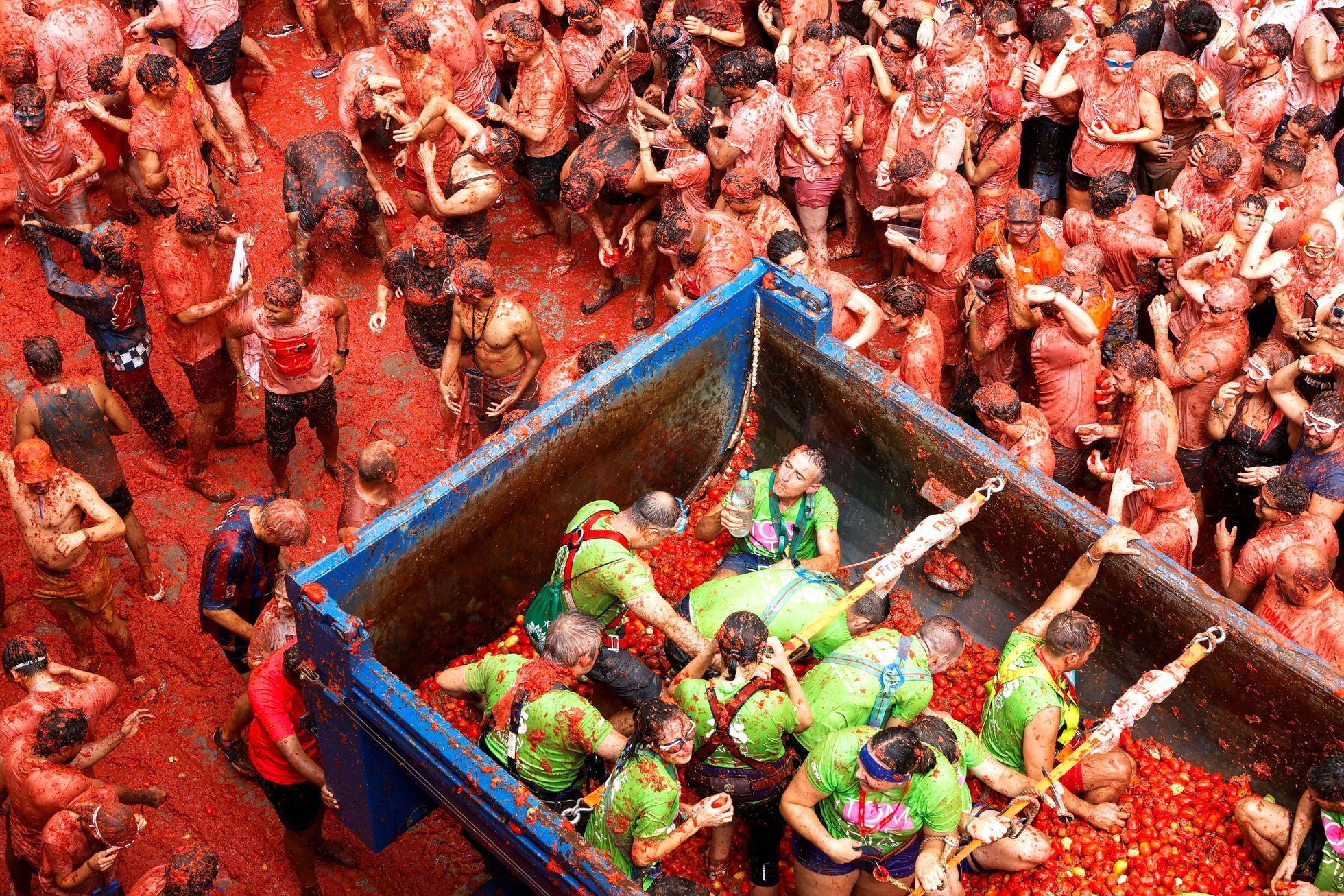 Španělsko, Tomatina, rajčata, bitva, kuriozita, rajče