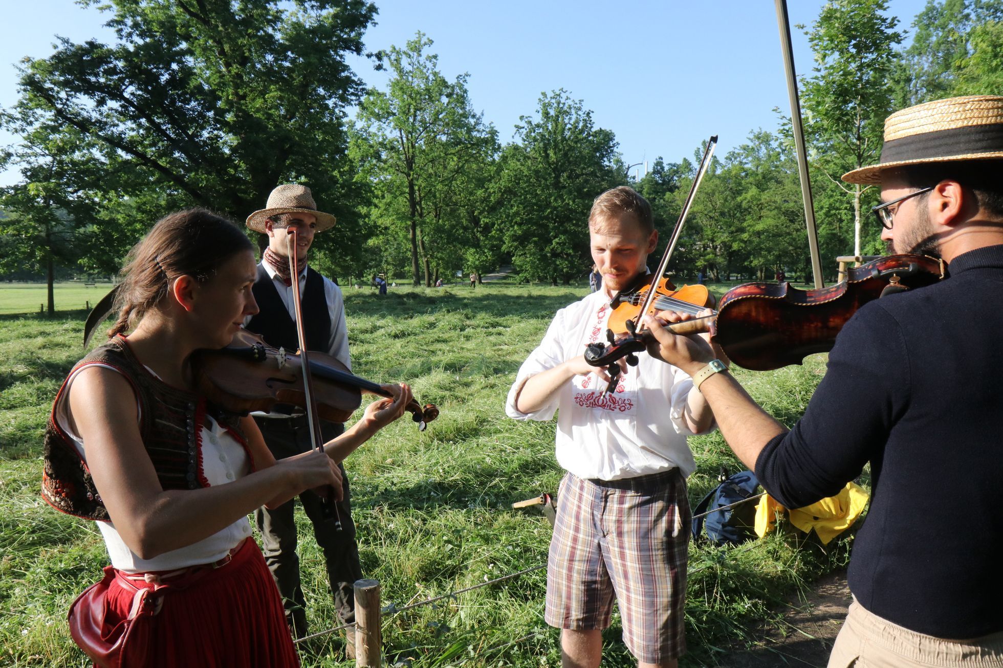 U louky zněla i hudba