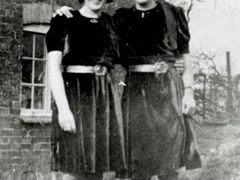 Lorna a Edna Ellisnovy.