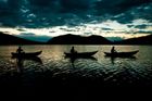 Večerní projížďka na jezeře Frolicha. Snímek vznikl sloučením třech po sobě jdoucích expozic.