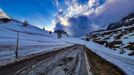 Ani na Passo di Pordoi nebyla cesta buhvíjaká. Pořád, ale mnohem lepší než na Zoncolan a Passo di Giau.