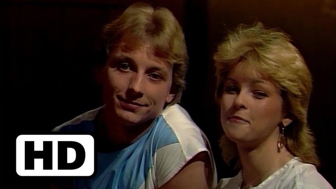 Knoflíky lásky, jeden z největších hitů Ivety Bartošové a Petra Sepéšiho. Záznam z pořadu Sejdeme se na Výsluní, 1984.