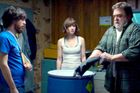 V Ulici Cloverfield 10 se dějí děsivé věci, varuje John Goodman v novém traileru
