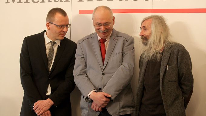 Foto: Vašáryová, Drábová, cyklista König. Horáček představil své poradce pro prezidentskou kampaň