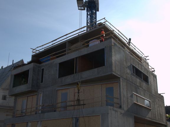 Inspekce při převzetí novostavby odhalí vady a nedodělky, které developer odstraní ještě před nastěhováním.