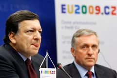 Uřídí dál Topolánek EU? Brusel uklidňuje, premiér váhá