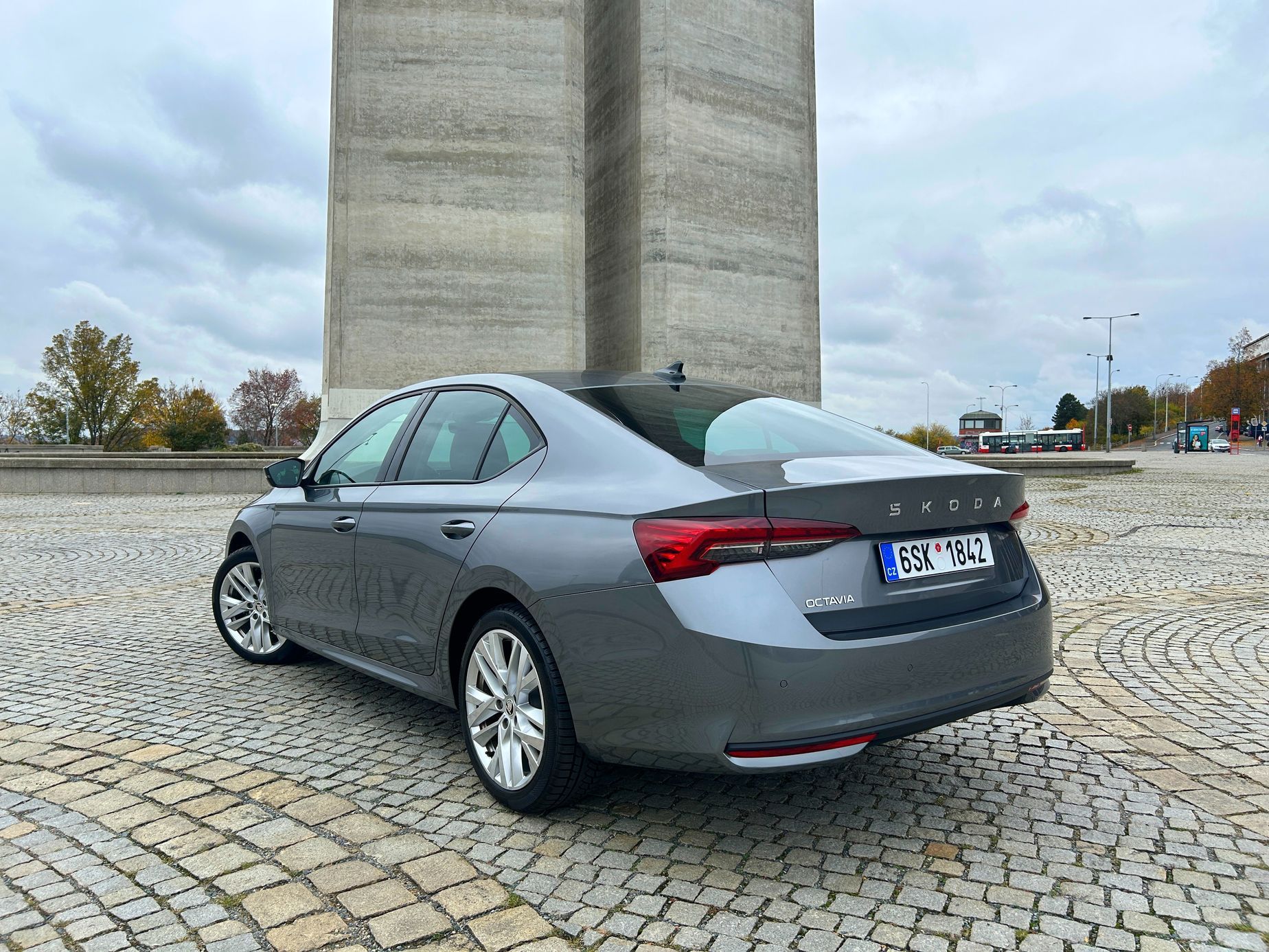 Test Toyota Corolla vs. Škoda Octavia 2024