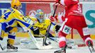 Třinec vs. Zlín, čtvrtý zápas semifinále play off extraligy (Zámorský, Sedláček, Orsava).