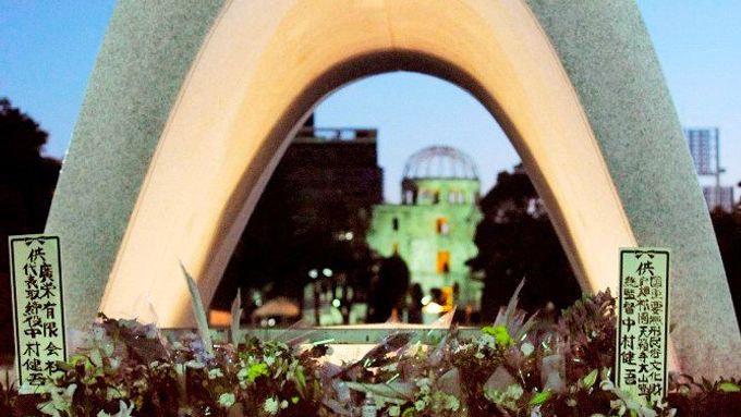 Před 65 lety shodily USA atomovou bombu na Hirošimu