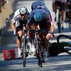 Tour de France, 4. etapa: Pád Marka Cavendishe po té, co ho srazil loktem Peter Sagan.