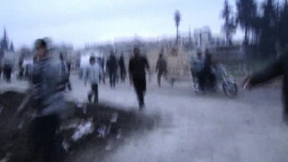 Video: Úder syrských bombarderů ničil domovy