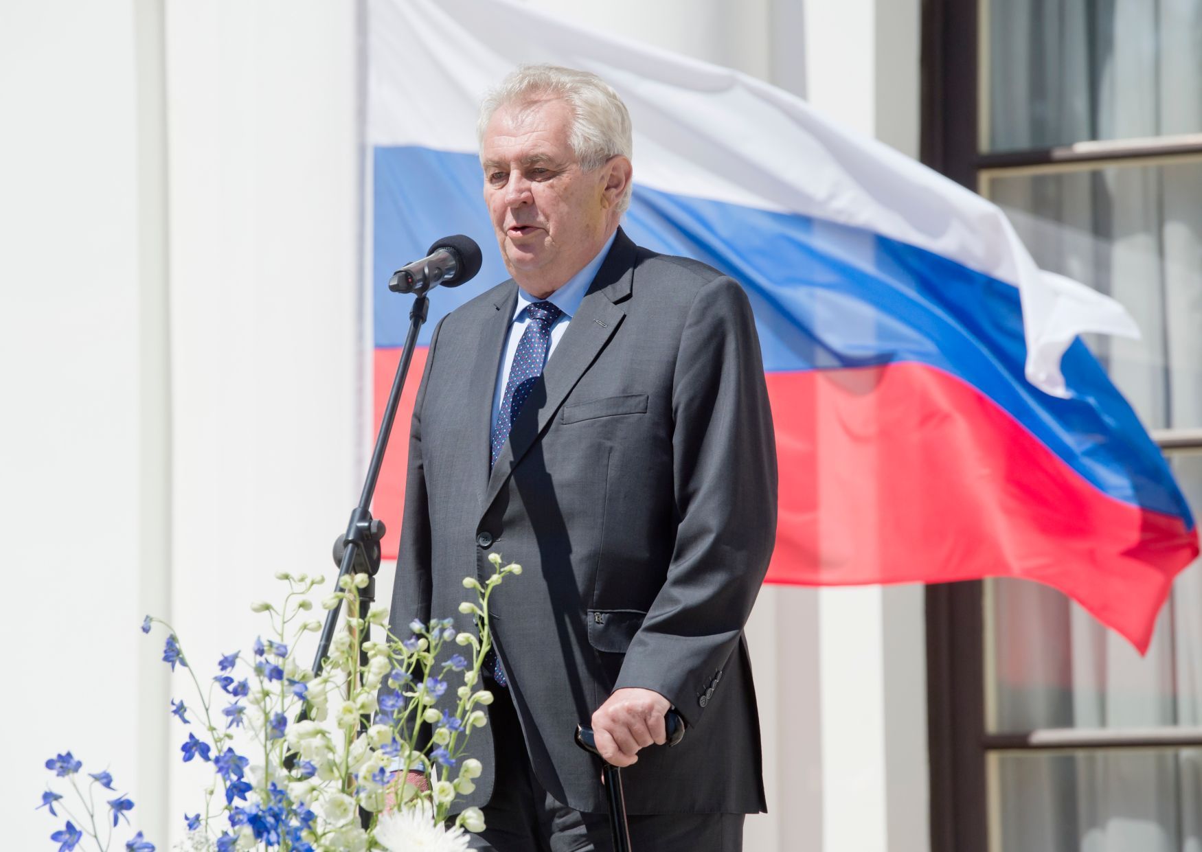 Miloš Zeman na ruské ambasádě