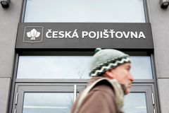 Generali a Česká pojišťovna vybírají poplatky protiprávně, říká spolek. Podává žalobu