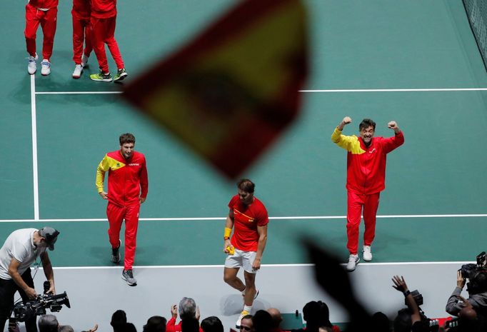 Tennis - Davis Cup Finals - Final - Caja Magica, Madrid, Spain - November 24, 2019   Spain's Rafael Nadal celebrates with the team after winning his match against Canada'