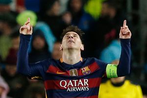 LM, Barcelona-Arsenal: Lionel Messi slaví gól na 3:1