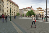 Dlouho plánované úpravy pražského Malostranského náměstí by město podle odhadu měly vyjít na 73,5 milionu korun bez DPH. Radní schválili vypsání veřejné zakázky na stavební práce.