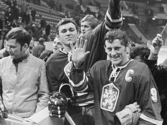 MS 1969 v hokeji, Stockholm: Václav Nedomanský (vlevo) a Jozef Golonka.