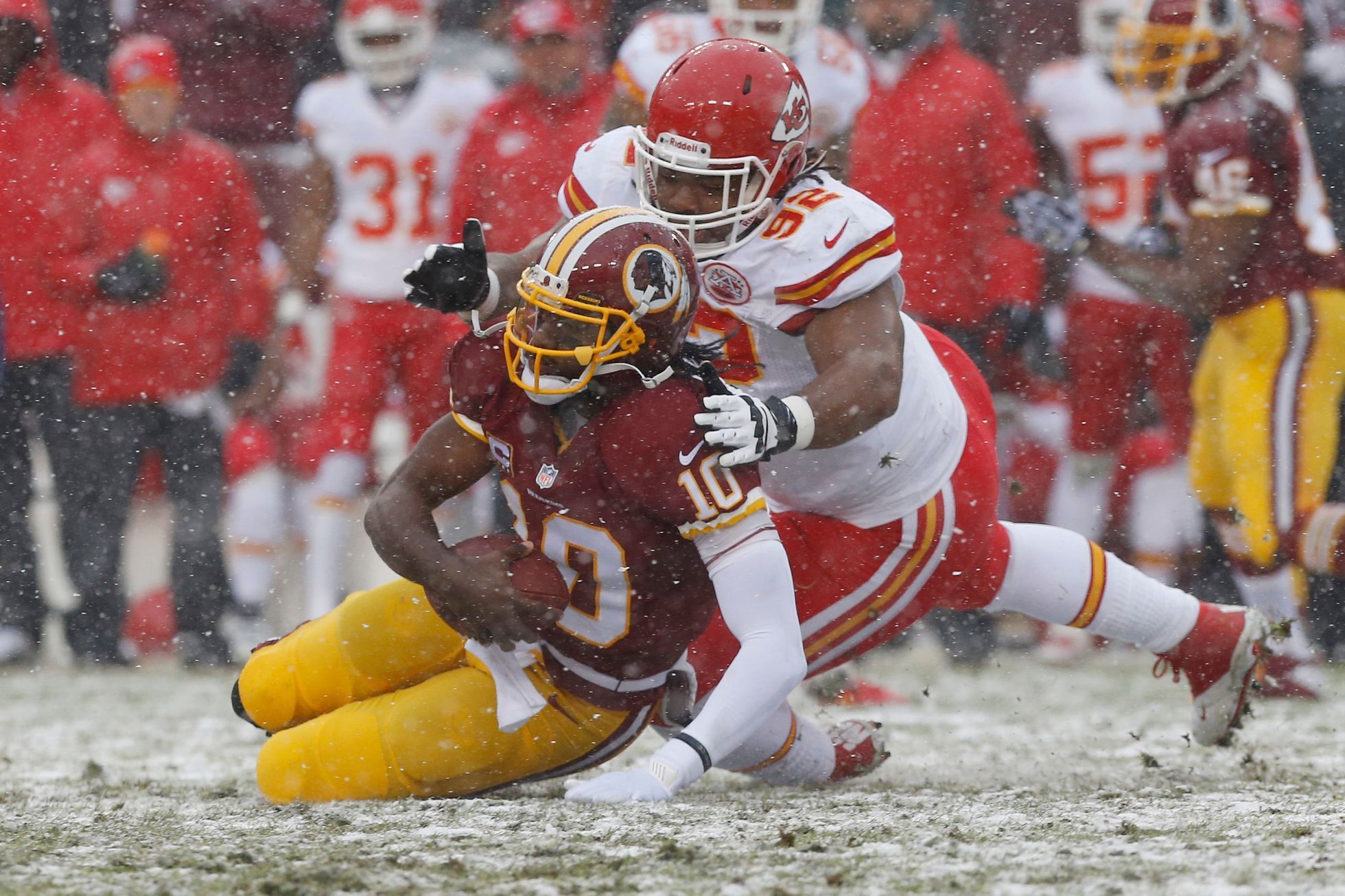 NFL (americký fotbal, sněhová nadílka, Kansas City Chiefs, Washington Redskins)
