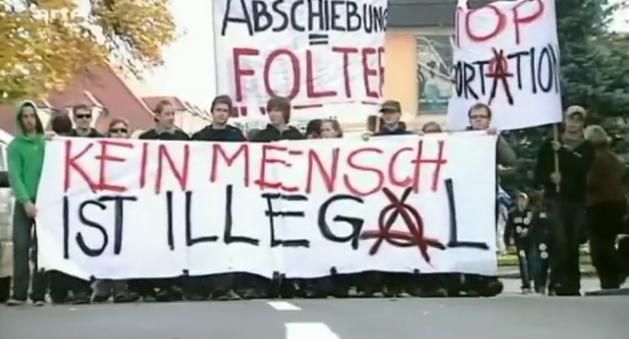 Arigona Zogajová - demonstrace "Žádný člověk není ilegální"