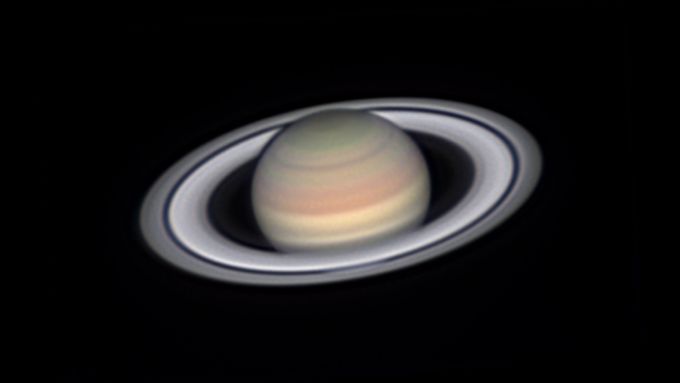 Snímek Saturnu vykreslený do jemných detailů se stal českou astrofotografií za červenec 2016.