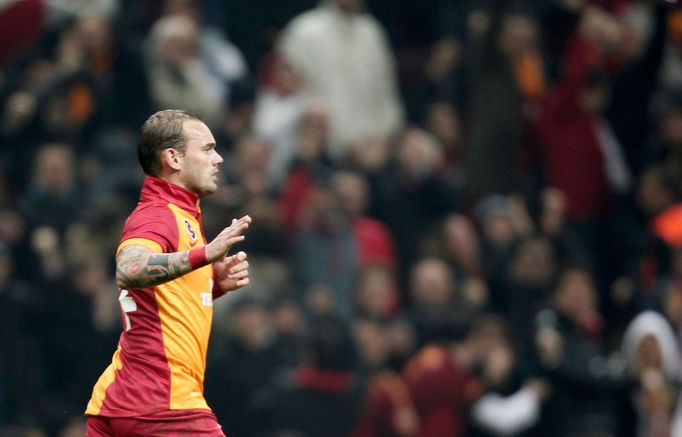 Galatasaray - Real Madrid: Wesley Sneijder slaví gól na 2:1