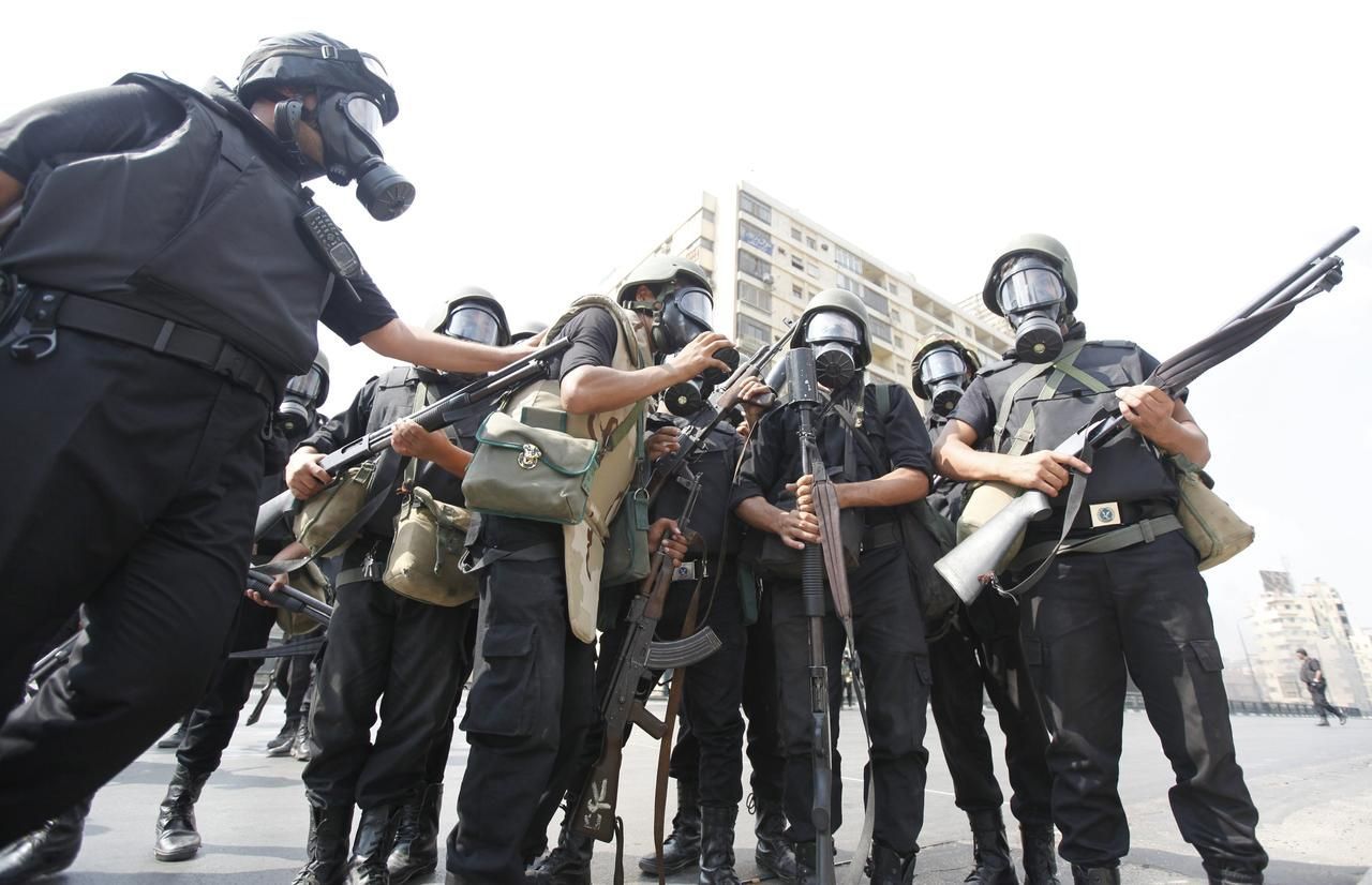 Egypt - zásah proti demonstraci Mursího stoupenců