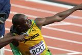 Nejznámější gesto Usaina Bolta - letící šíp
