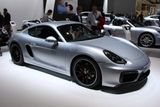 Vidět tu lze i nejrychlejší Porsche Cayman ve verzi GTS. Prý se ale chystá ještě výkonnější cayman, údajně s názvem GT4.