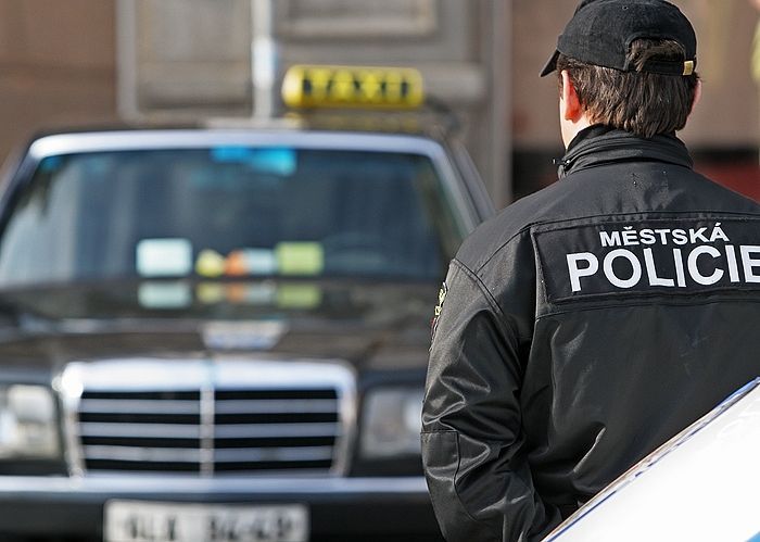 Taxi Zdeňka Ponerta hlídá policie