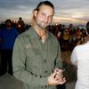 Josh Holloway (Sawyer) na premiéře seriálu Lost 3