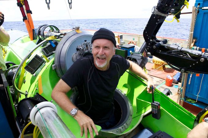 James Cameron při ponoru na dno Mariánského příkopu.