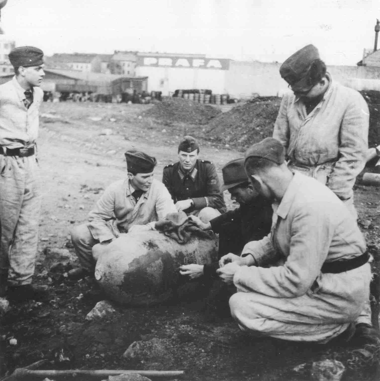 Nálet na Prahu 25. března 1945