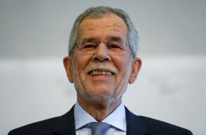 Dvaasedmdesátiletý ekonom Alexander van der Bellen chce být prezidentem za Zelené.