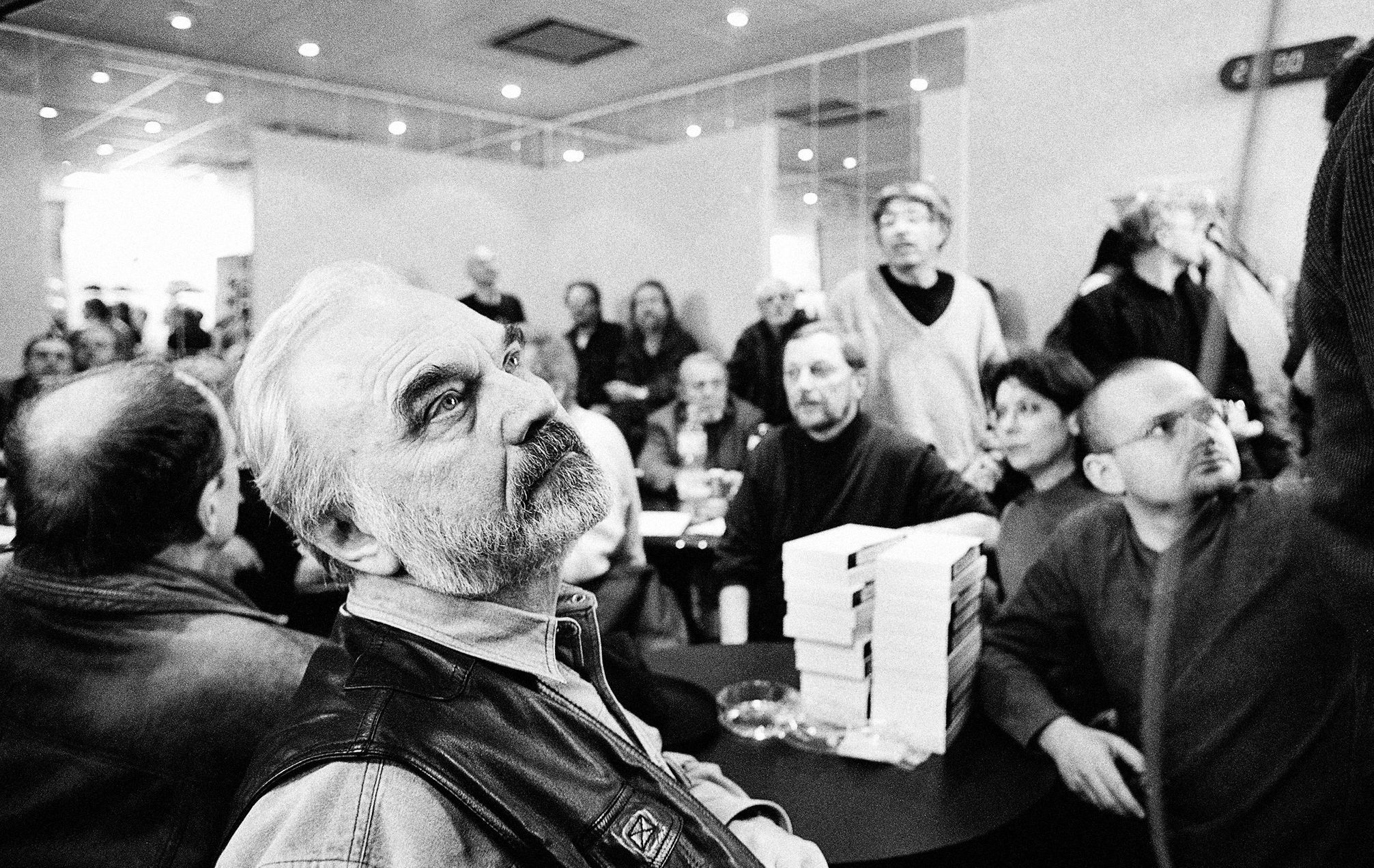 Jednorázové užití / Fotogalerie / Tak vypadala krize v České televizi před 20 lety