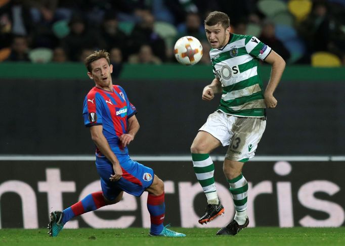 fotbal, Evropská liga 2017/2018, Sporting Lisabon - Viktoria Plzeň, Patrik Hrošovský a Stefan Ristovski