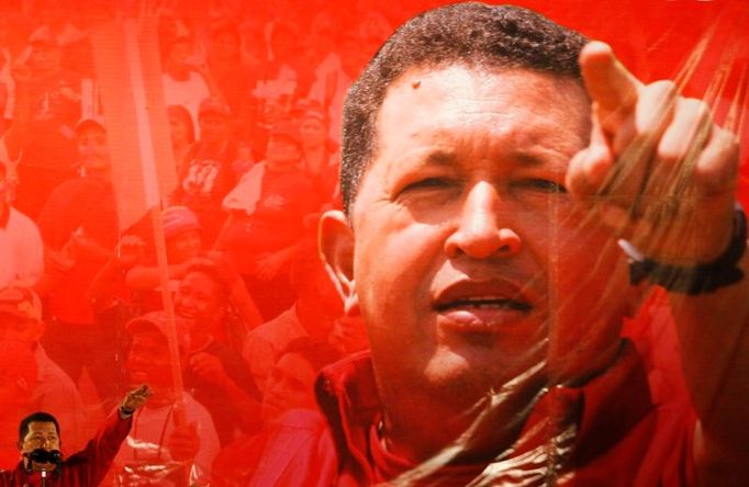 Prezident Hugo Chávez slibuje Socialismus 21. století a mnoho Venezuelanů na to slyší.