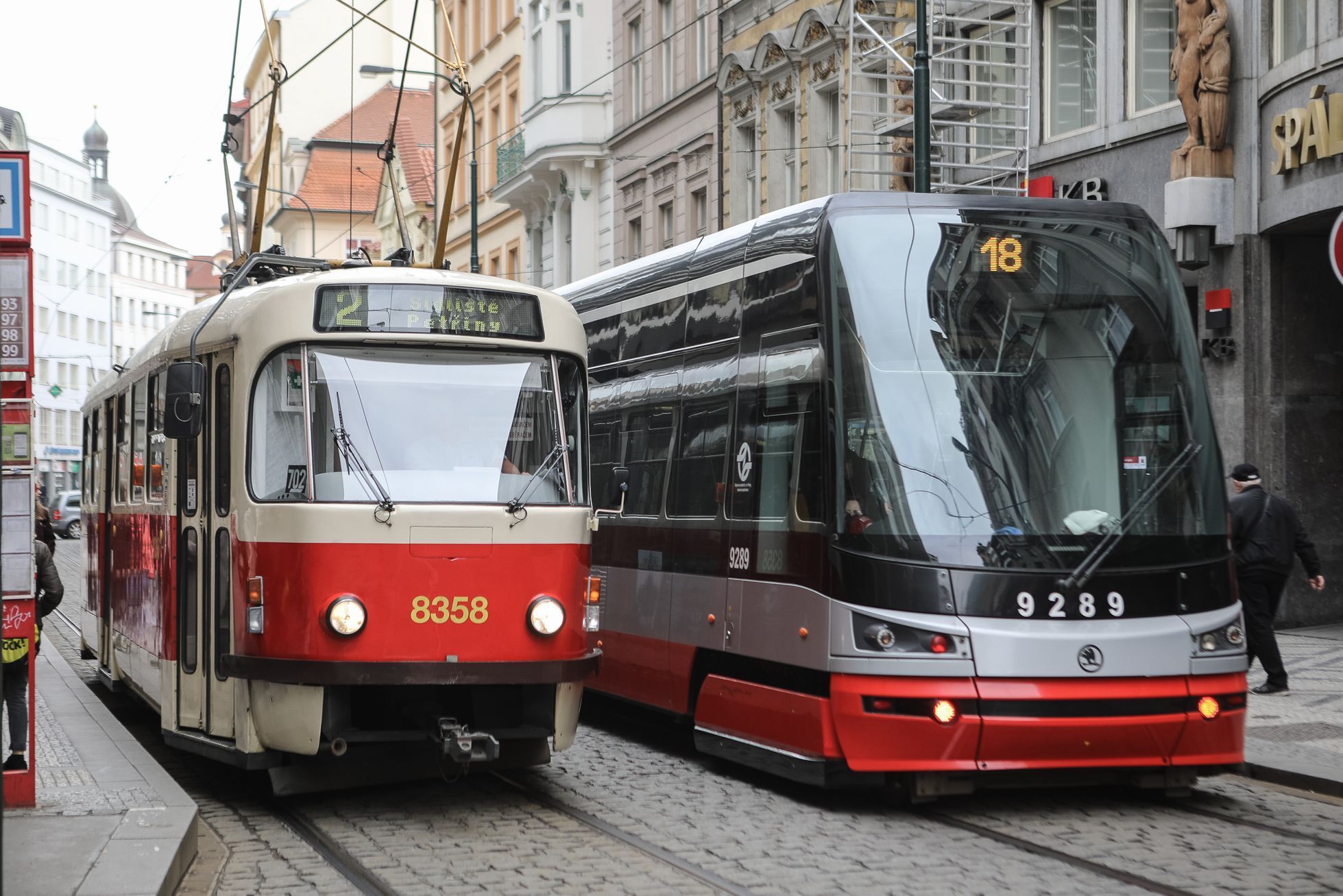 Ilustrační foto - tramvaj, MHD, veřejná doprava, DPP