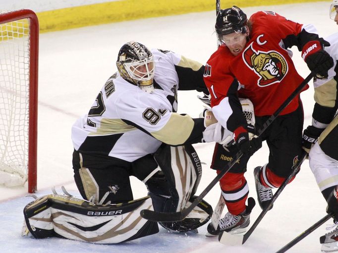 Ottawa Senators vs. Pittsburgh Penguins (Tomáš Vokoun a Daniel Alfredsson)