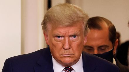 Kmoníček: Trump selhal, teď chce budovat mediální impérium. Biden do Česka nepojede