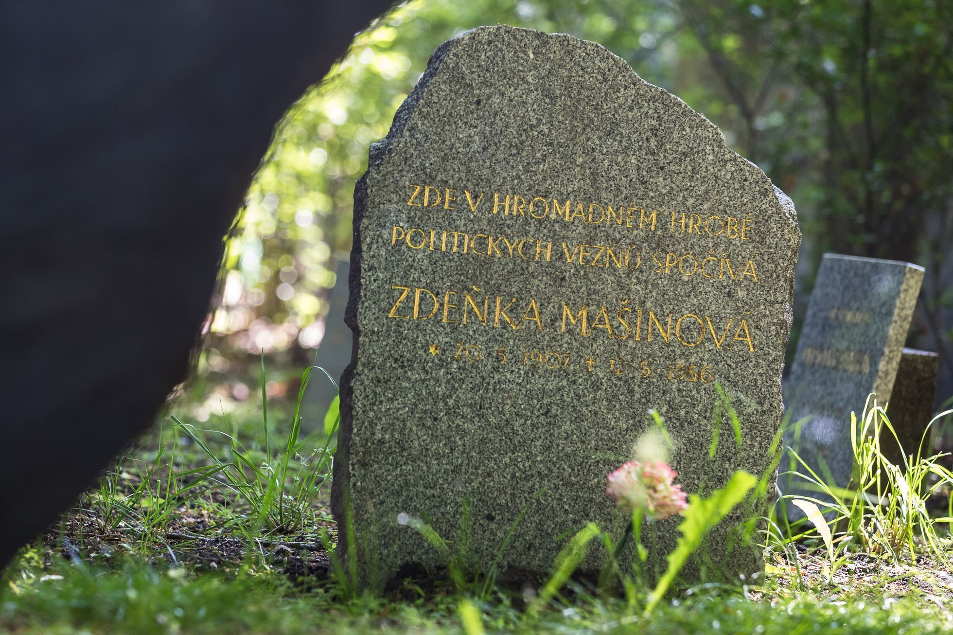 Ďáblický hřbitov, památníky - Zdeňka Mašínová