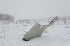 Ruský letoun se u Moskvy zřítil kvůli chybě pilotů, nechali zamrznout snímače rychlosti