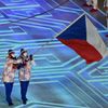 Slavnostní zahájení ZOH 2022 v Pekingu - slavnostní nástup: Česko - Michal Březina a Alena Mills