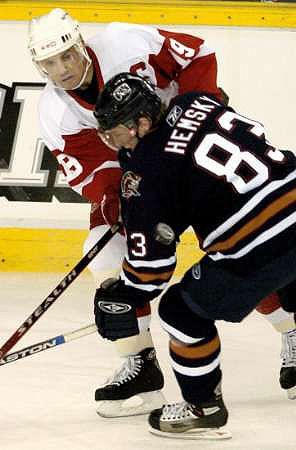 Edmonton - Detroit: Hemský a Yzerman