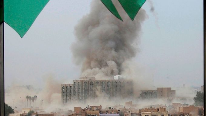 Obrazem:Exploze zabily v Bagdádu stovku lidí, 500 jich zranily