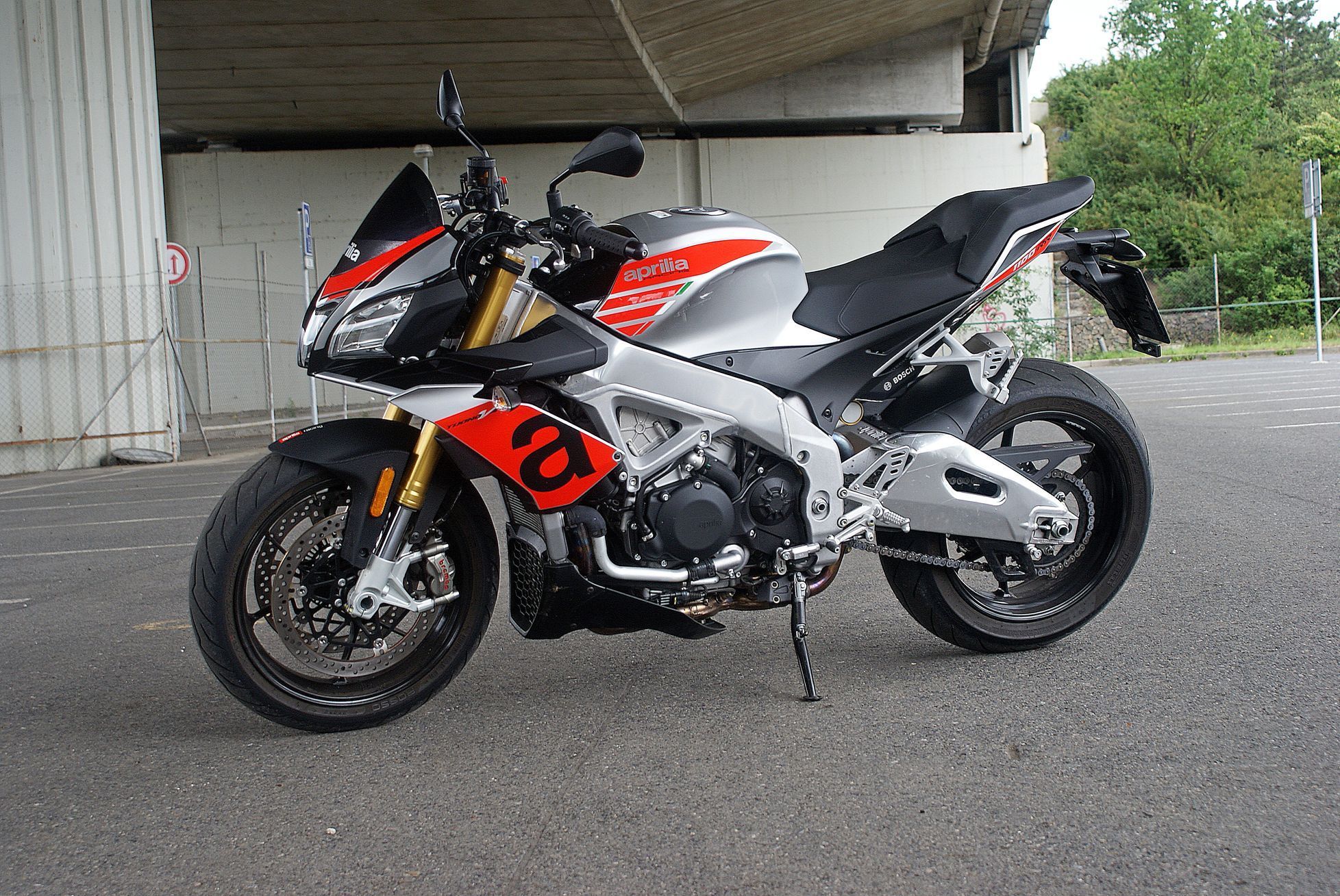 Aprilia Tuono V4 1100 RR
